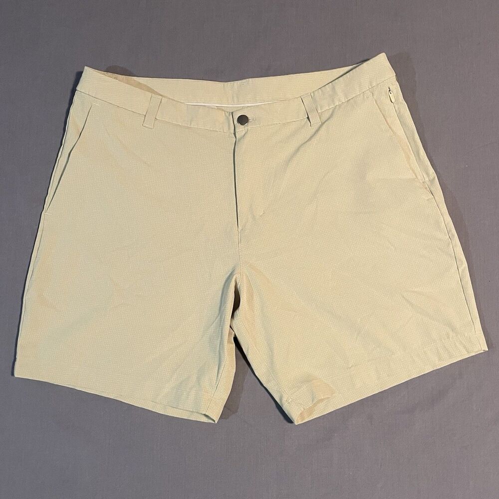 Lululemon Commission Golf Shorts Size 36 Classic Fit WovenAir Performance Green